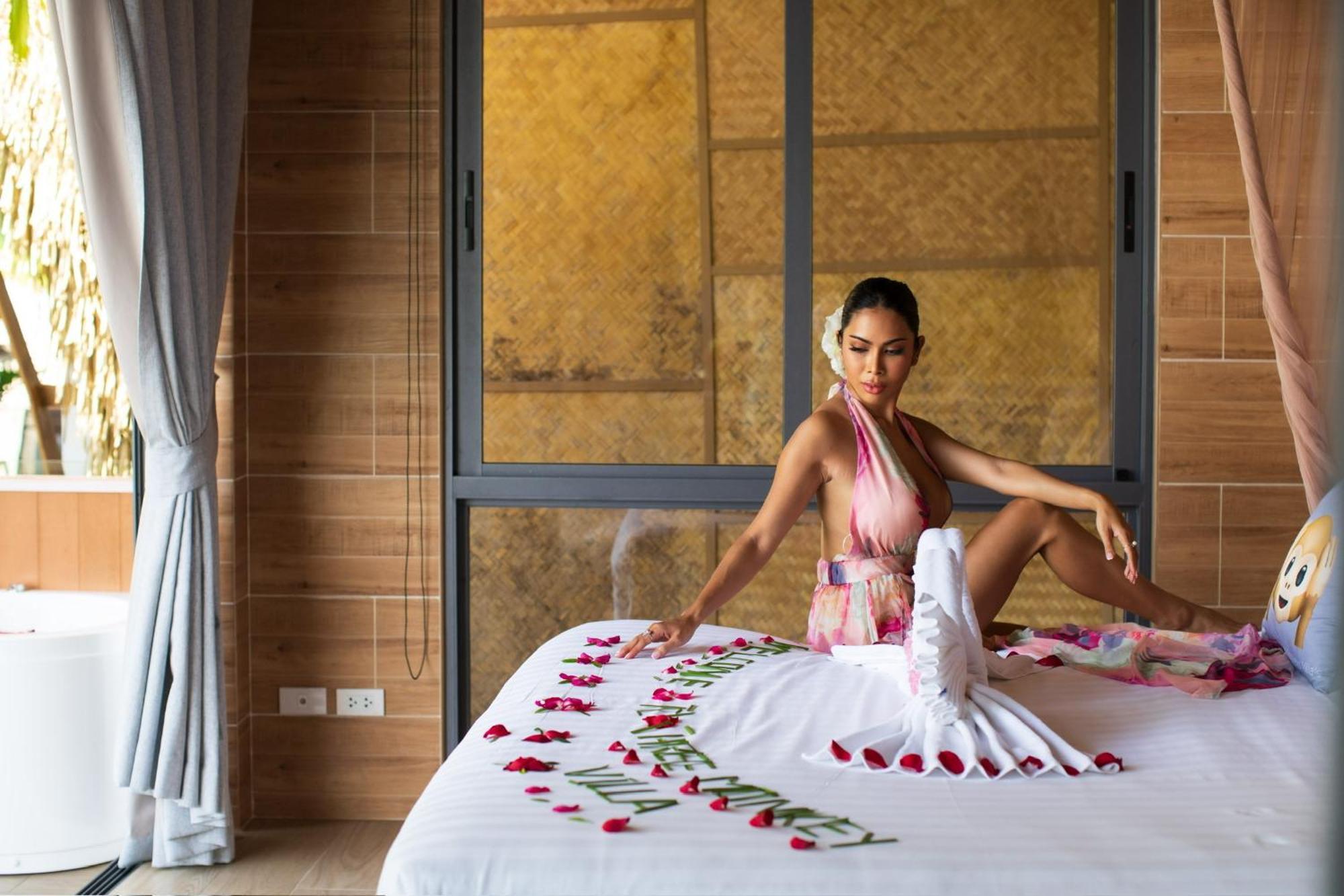 Three Monkeys Villas Patong Bagian luar foto
