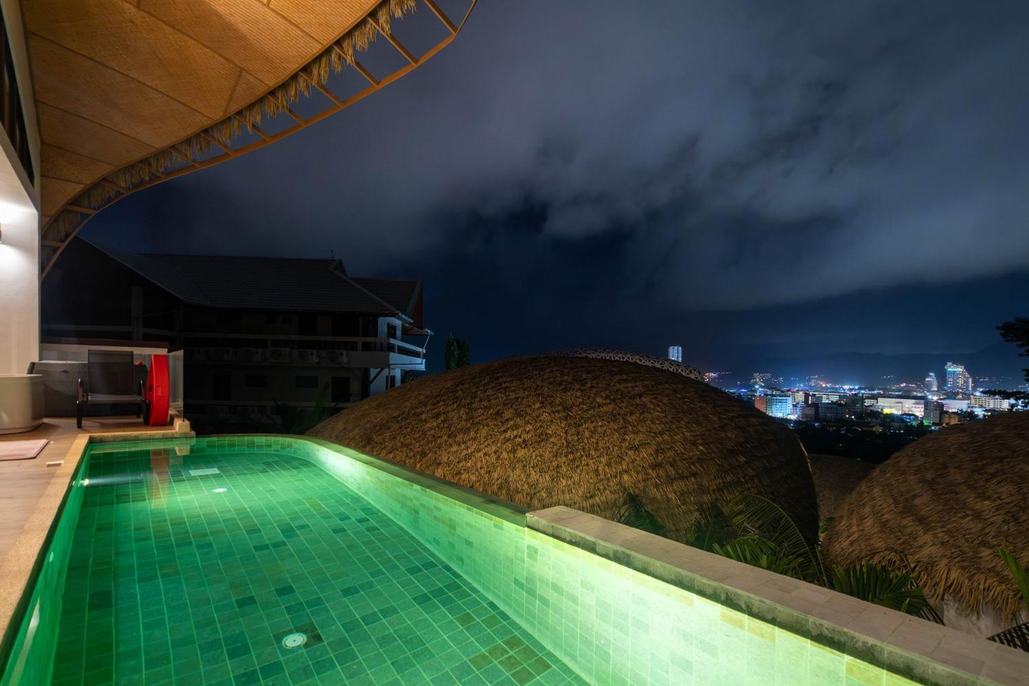 Three Monkeys Villas Patong Bagian luar foto