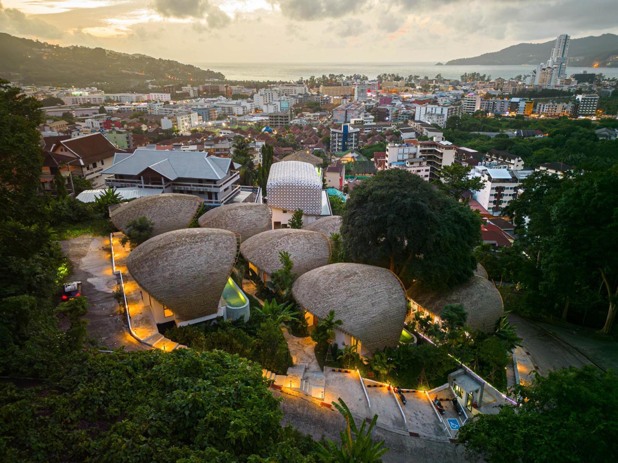 Three Monkeys Villas Patong Bagian luar foto